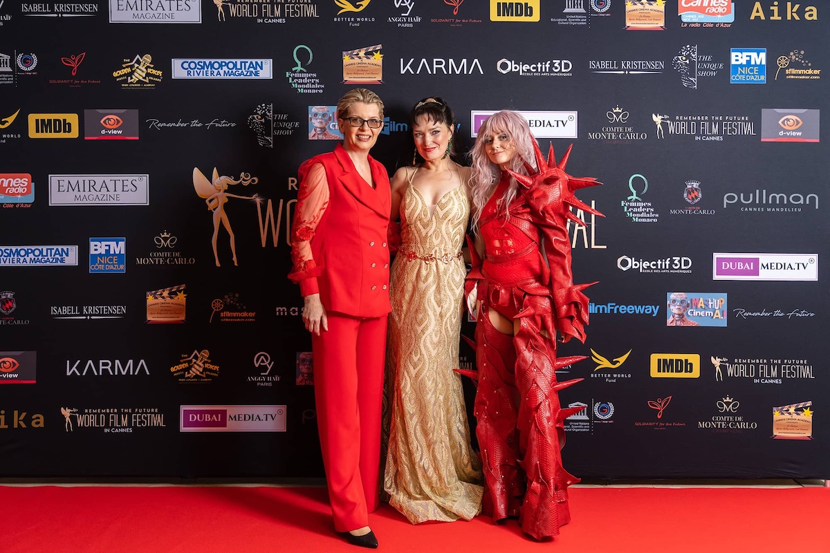 Karolina Bomba (Founder and President of the Festival), Angélique Cavallari (Master of Ceremonies), and Kyng, who delivered a musical performance during the Annual Awards Gala. © Édouard Stonem